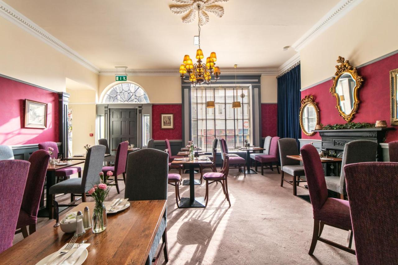Harry Clarke Mews At The Castle Hotel Дъблин Екстериор снимка
